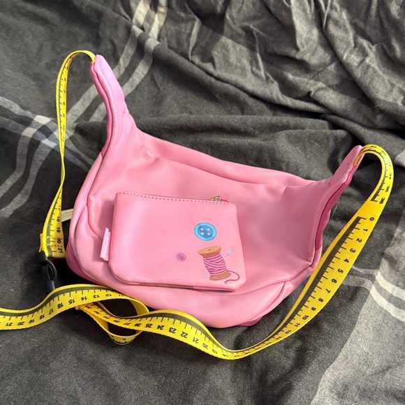 Charming Pink Cinderella Waist Bag Set - Picture 2 of 3